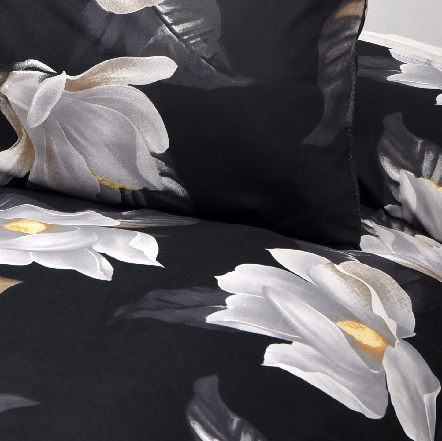 Tazanna Black Quilt Cover Set -Soft Bedding